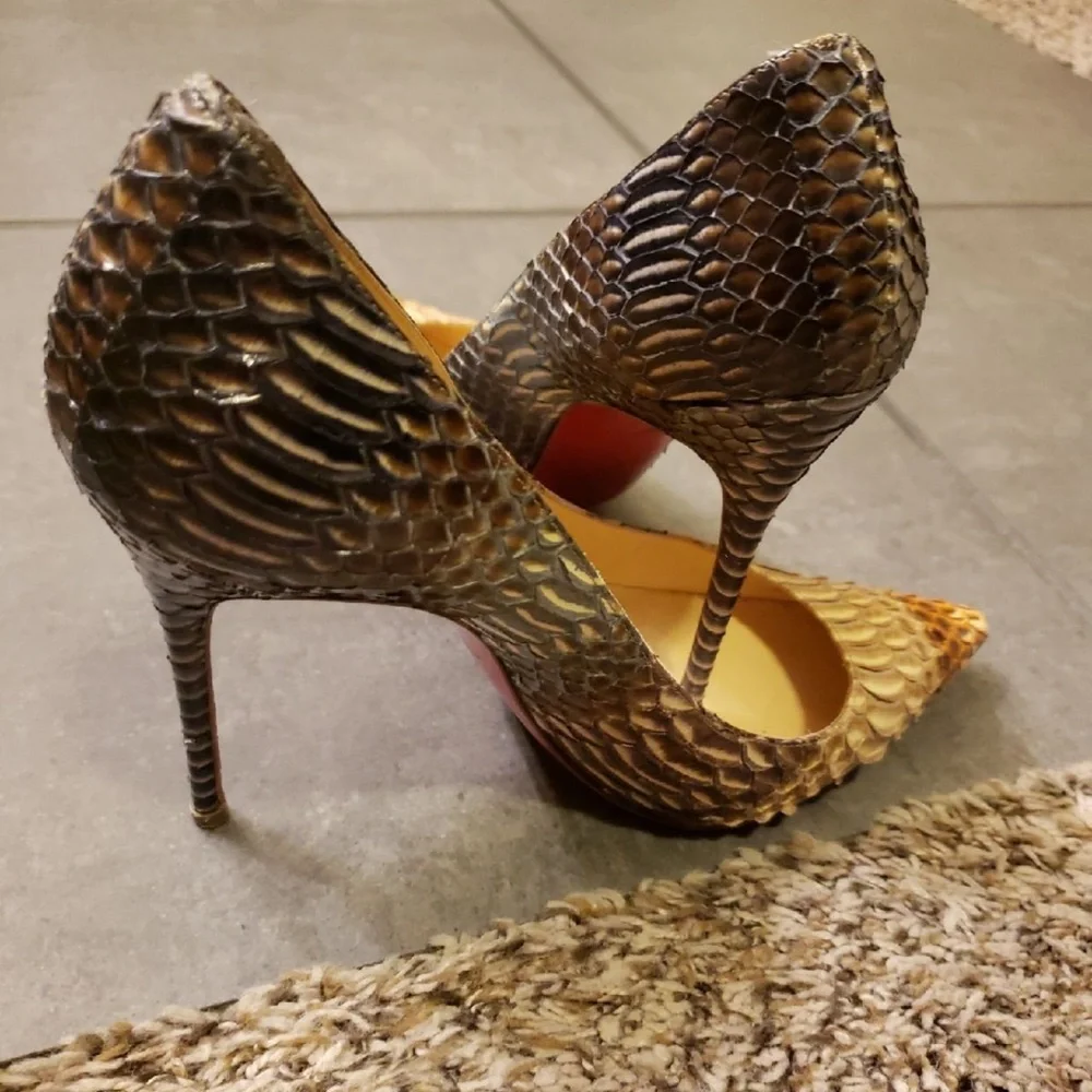 Christian Louboutin / Decollete Snake Décolleté 100 Point Toe Pumps 37 - Picture 8 of 9
